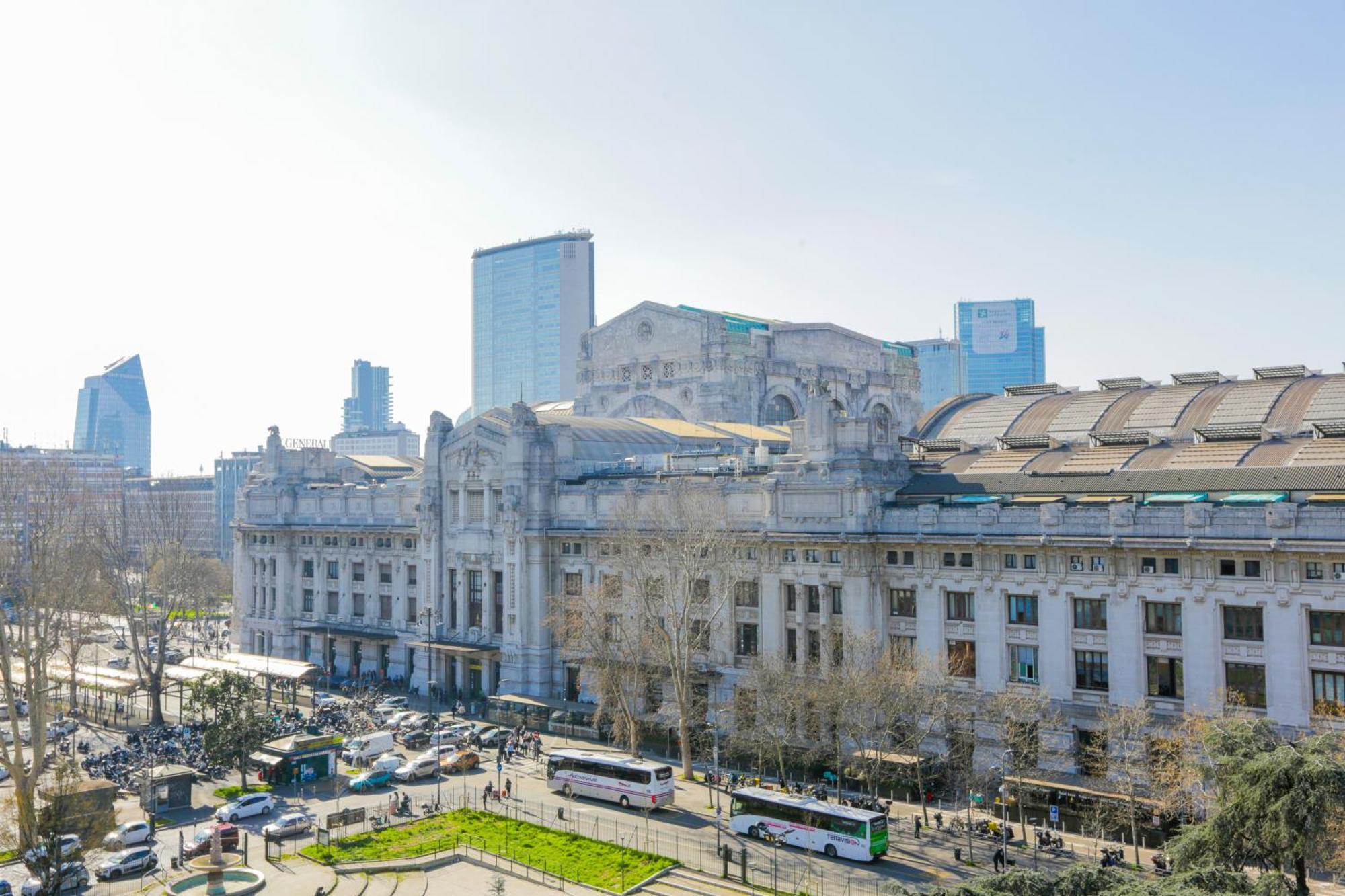 Private Luxury 5 Bedroom - Station Appartamento Milano